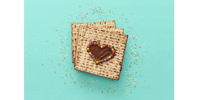 Teen + Tween: Passover Chocolate Covered Matzah Cooking Class (Grades 8-12)